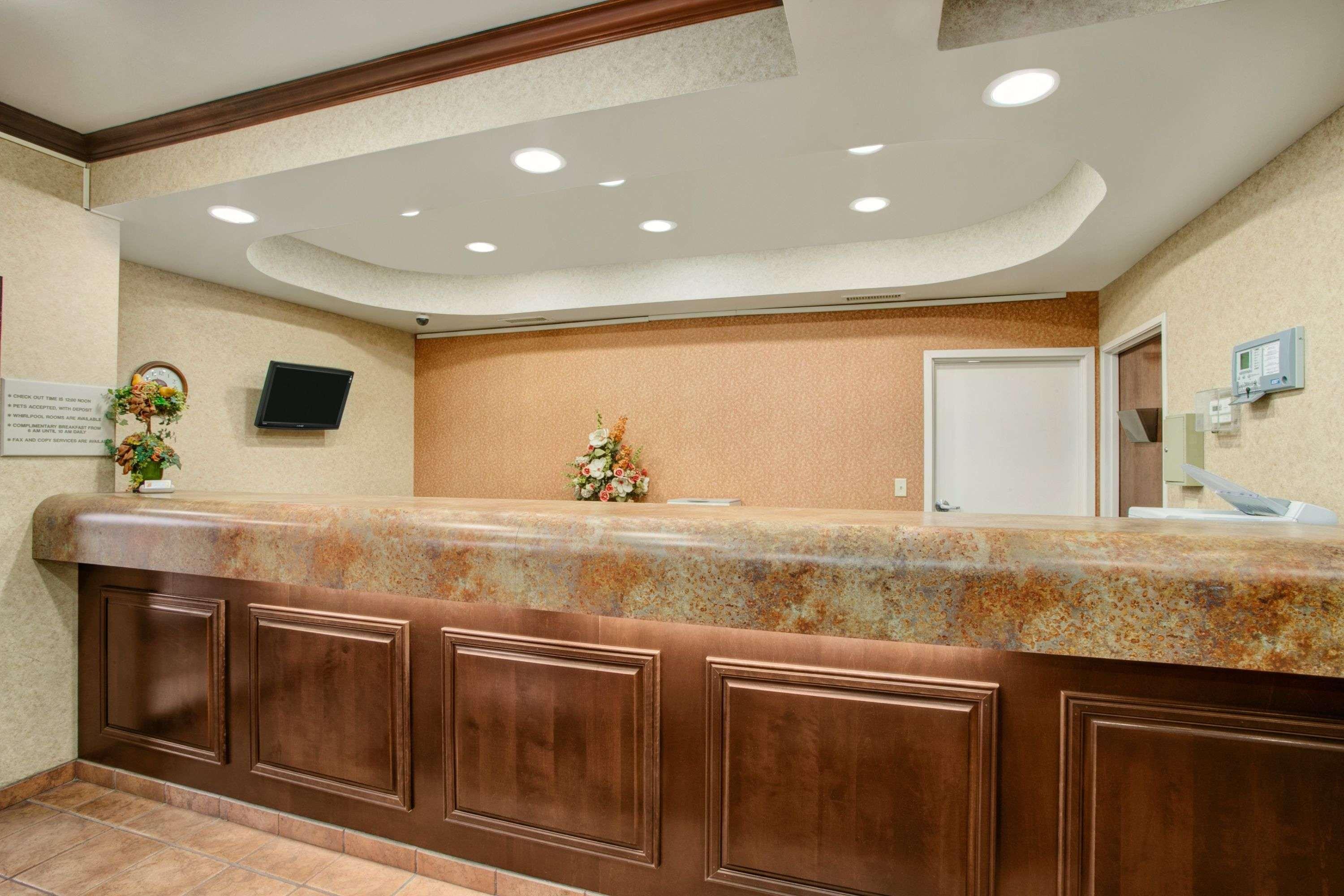 Super 8 By Wyndham Grayville Exterior foto
